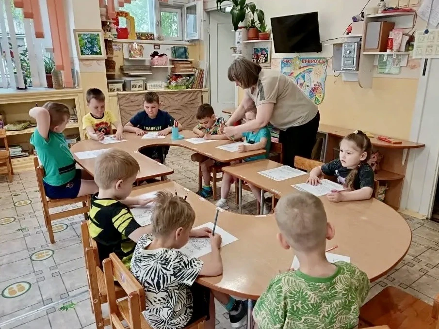 Здравствуйте, уважаемые родители и гости! 🐬

📍 Педагоги и воспитанники группы «Родничок» обсудили 