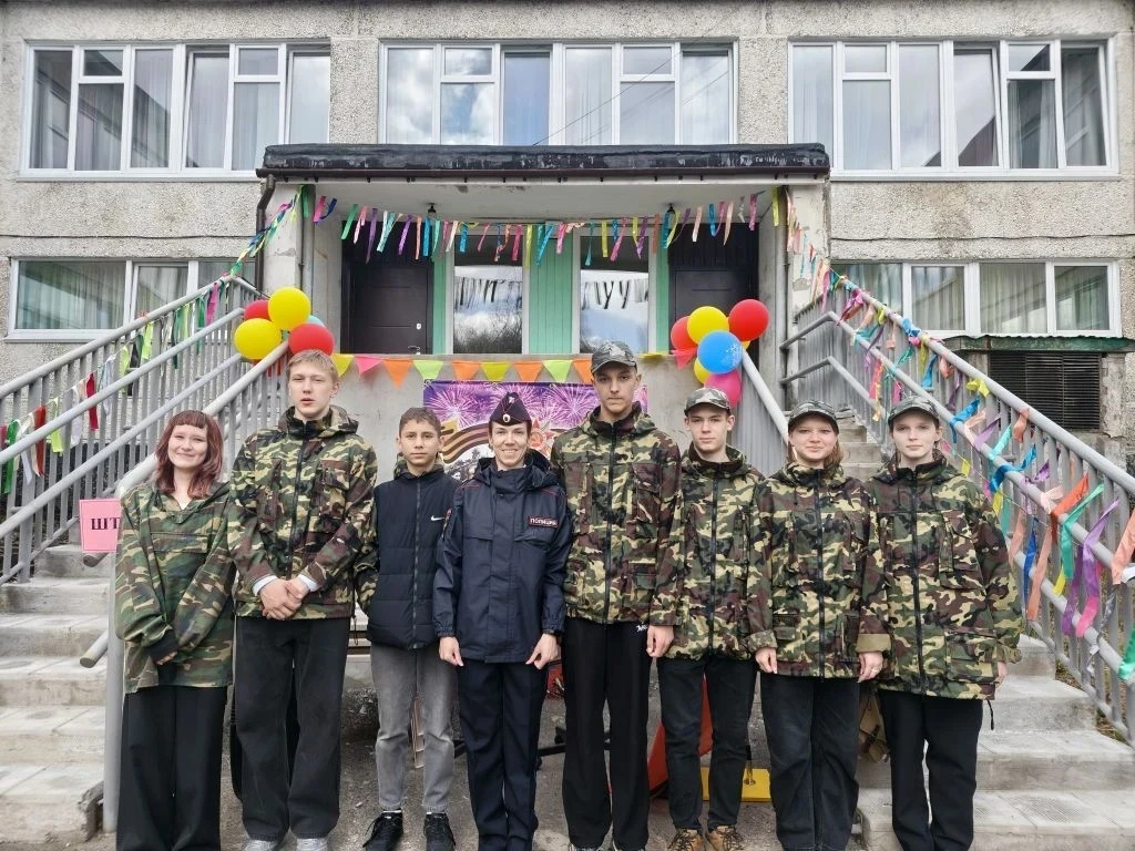 "Зарница" по -дружески