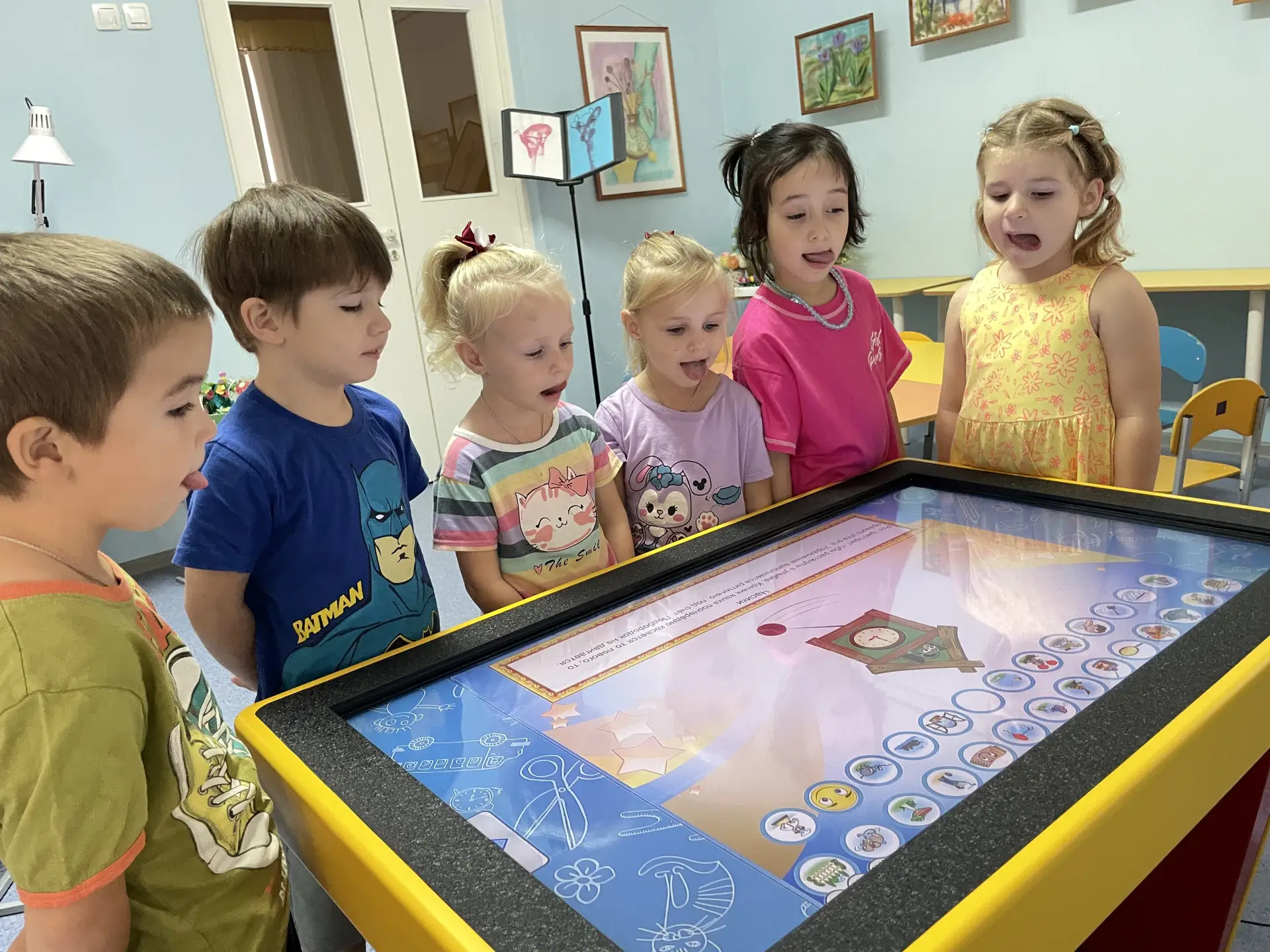 Возраст 4-5 лет – это уникальный период, когда ребенок особенно восприимчив к звукам ре...