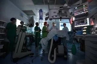 В Областную детскую больницу Ростова-на-Дону по санавиации экстренно доставили двухмеся...