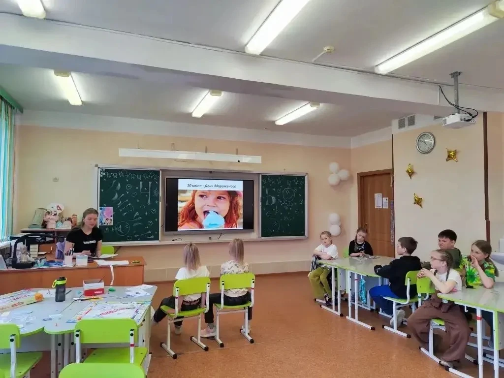 🍦 Сладкий классный час: Как мы отметили Всемирный день мороженого!🎉

Сегодня у Орлят 3 отряда было