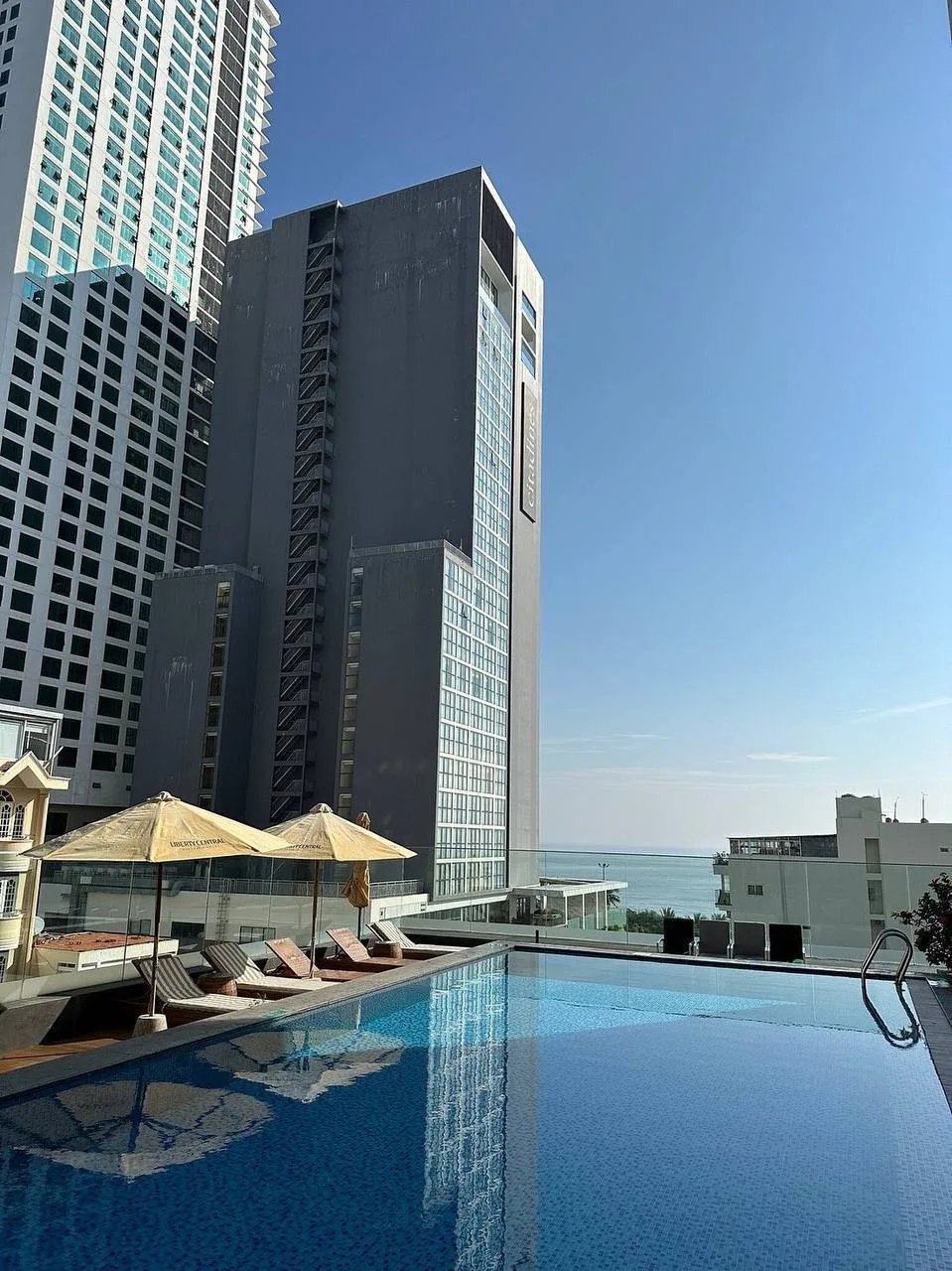 ну какая ценааа 😍

ВЬЕТНАМ, НЯЧАНГ 🇻🇳
Liberty Central Nha Trang Hotel 4
Современный отель в самом