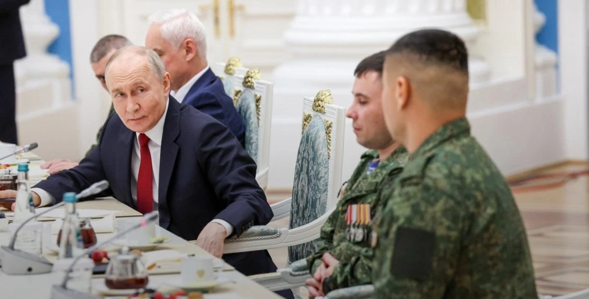 🇷🇺 Владимир Путин пожелал удачи российским военным в продвижении к Запорожью

— «Постепенно подбир