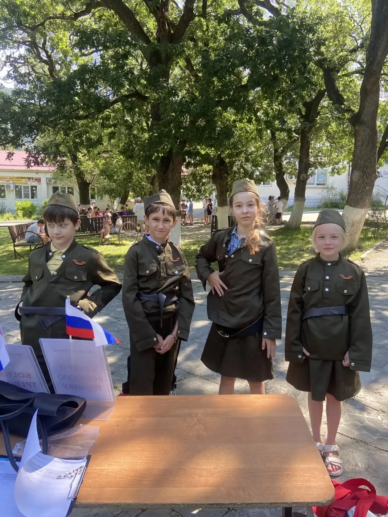 18 июня в лагере дневного пребывания "Суворовец" состоялся «Патриотический квест», в рамках мероприя