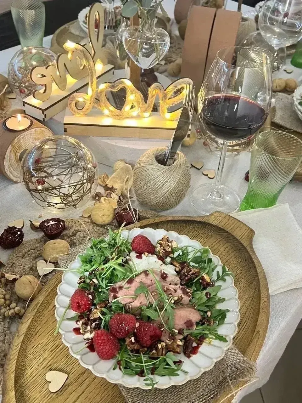 А вот для вас канал, где много красивых тарелочек и вкусностей на них, с подробными рецептами😍

Спл