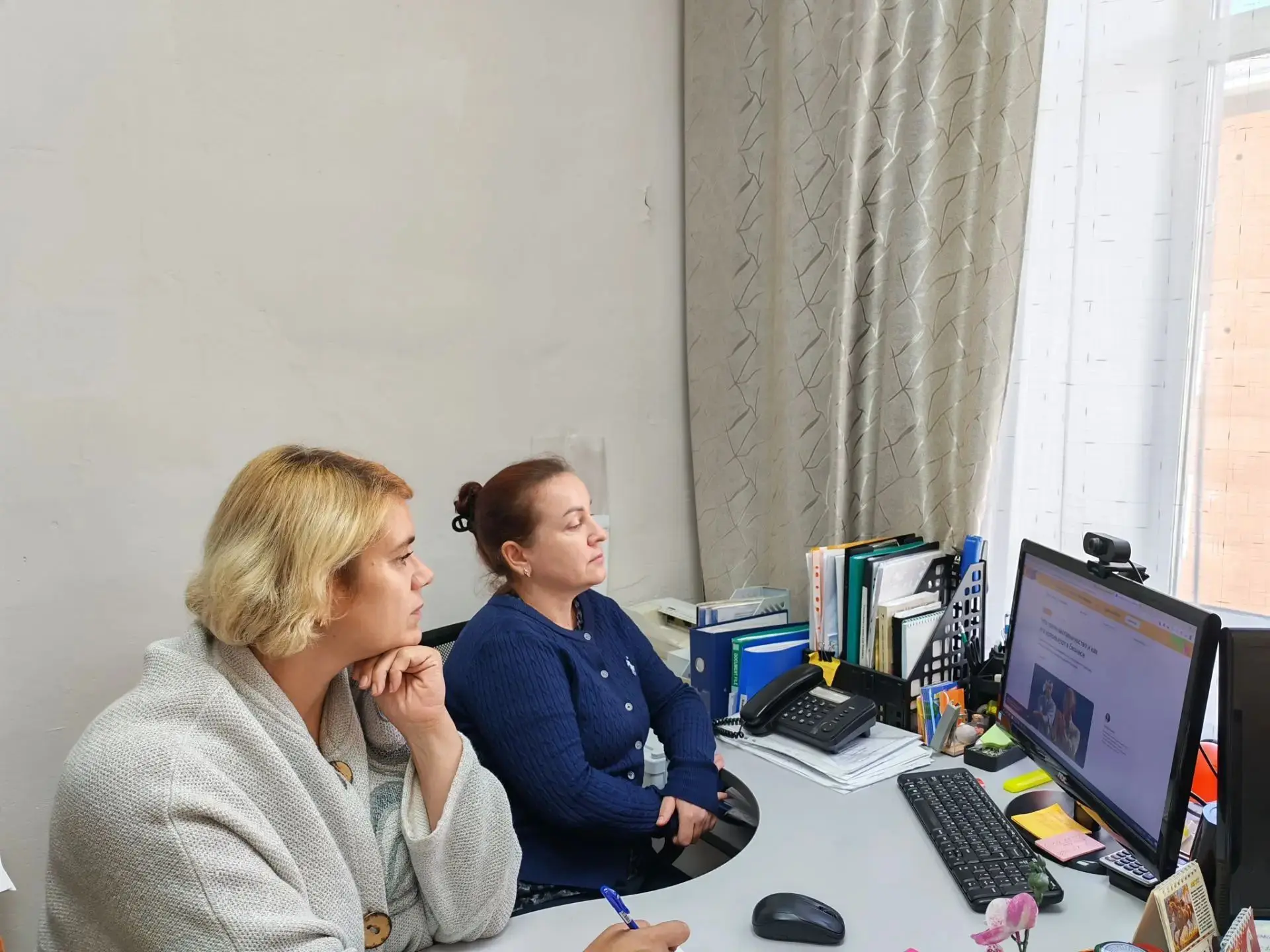 Специалисты службы "Дети в семье" принимают активное участие в реализации проекта "Наст...
