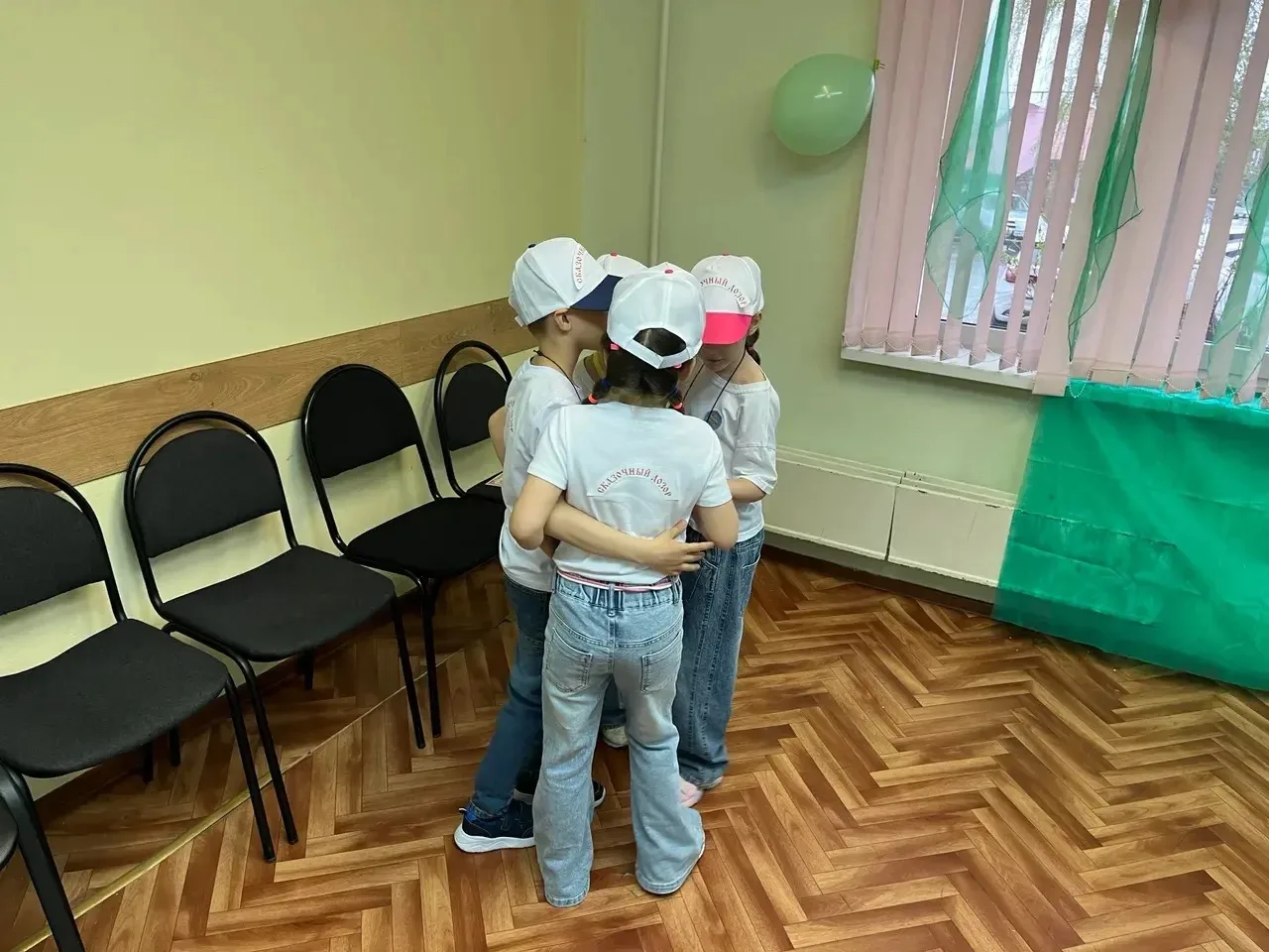 Сегодня, 13 мая, команда группы № 37 «Сказочный дозор» приняла участие в Городском Квесте «Психологи