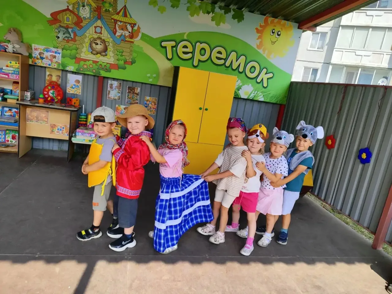 Фольклорный переполох» в «Ветерке» ✨

Окунулись в мир прабабушек и дедушек — делимся, как это было!
