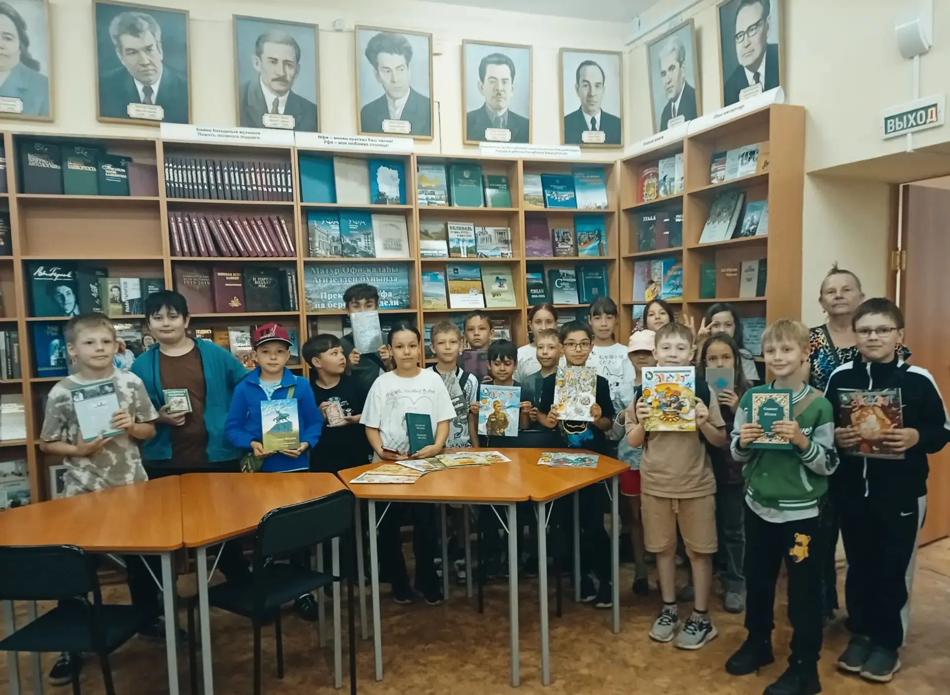✨«Песнь моя о тебе, Салават!»

Библиотекари Центра юношеского чтения провели мероприятие «Песнь моя 