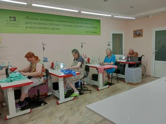 В швейной мастерской Балашовского дома-интерната для престарелых и инвалидов вновь кипит работа – со