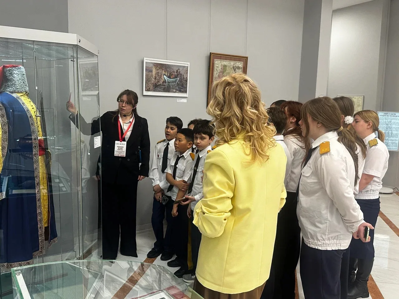 По приглашению министра культуры Сахалинской области Нонны Лаврик вместе с казачьим классом города А