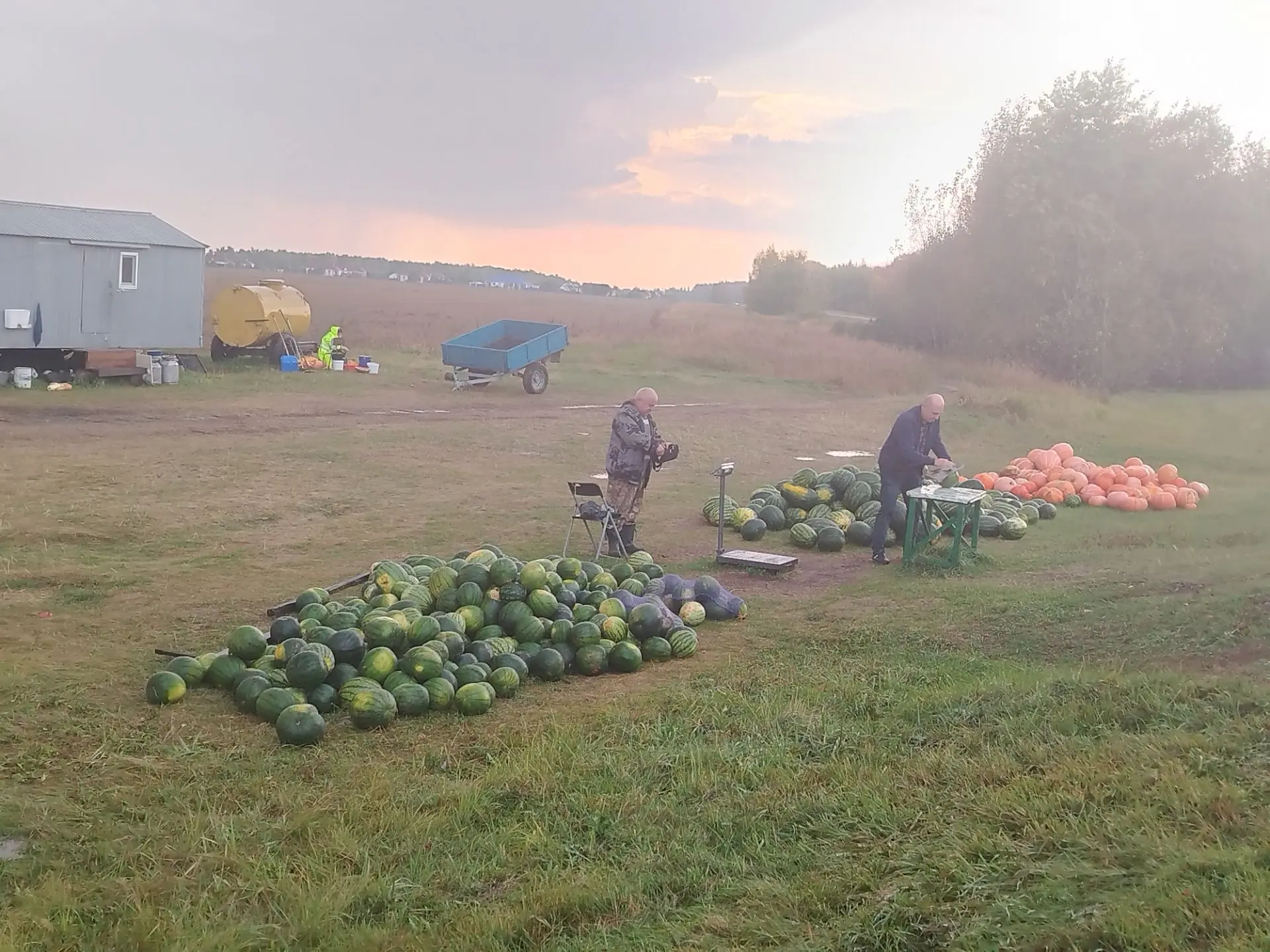 Первая остановка! Атмосферно🤭