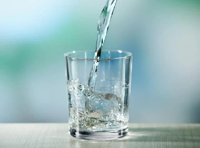 Вредно ли пить газированную минеральную воду?