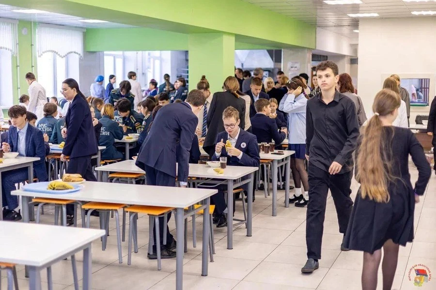 🍽️ В Магадане отменят плату за горячее питание для всех школьников