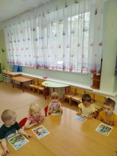 📢 Безопасность для самых маленьких  В первой и второй младших группах прошли тематические беседы по 