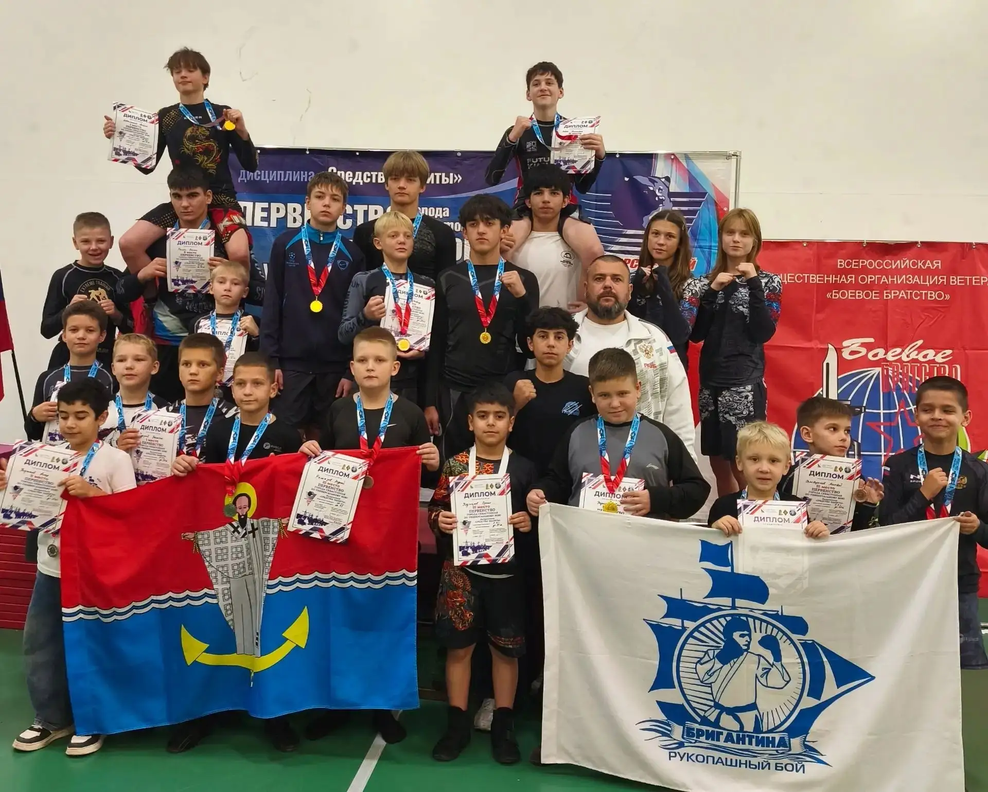 3 октября прошли чемпионат и первенство города Севастополя по универсальному бою "средс...