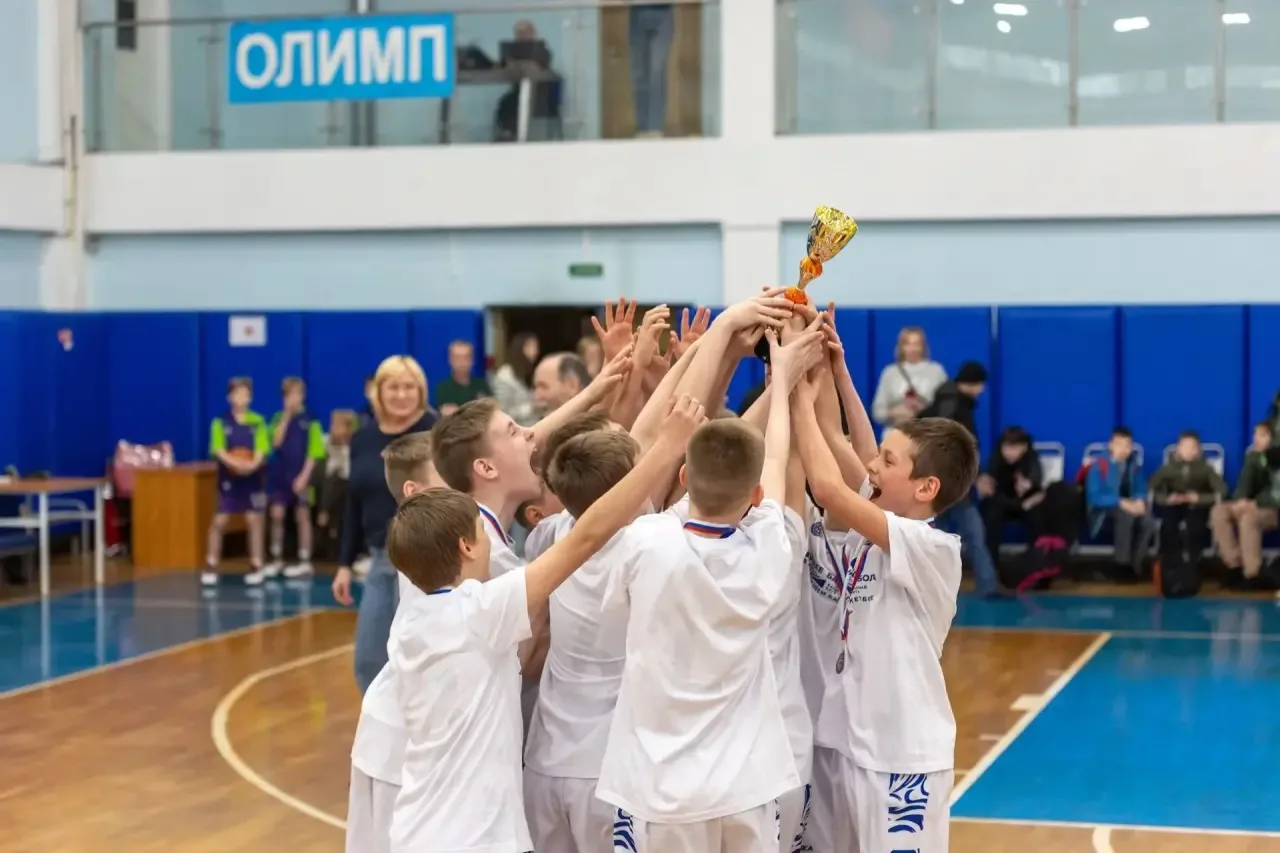 🏀Отличные новости!  🥉Ученик 5 «Б» класса Сорокин Григорий в составе команды СШОР №1 имени В.А. Плато