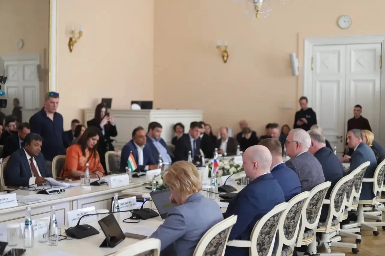 ❗️В России планируют значительно повысить государственные пошлины для мигрантов