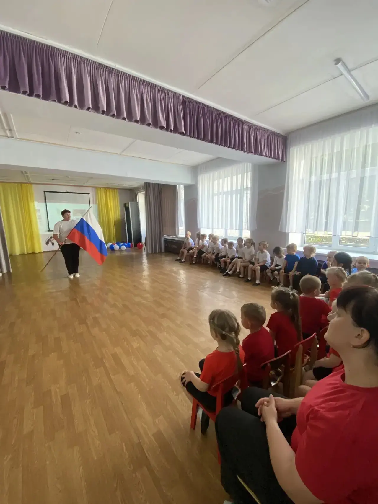 Сегодня в нашем детском саду прошел замечательный праздник, посвященный Дню российского...