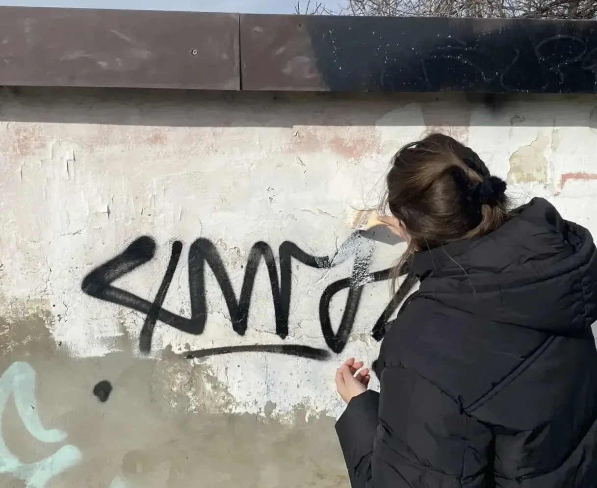 ВОЛОНТЕРСКИЙ ОТРЯД «КОД ЖИЗНИ»  🚫Провёл очередную акцию по закрашиванию пронаркотических надписей в 