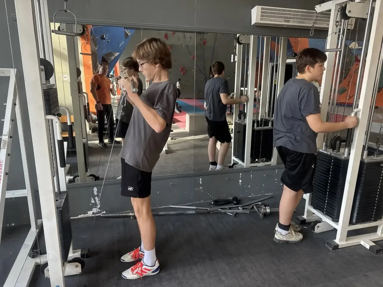 🏋️ГОД РЕКОРДОВ И ПОБЕД: КАК СПОРТЗАЛ В НАШЕМ ЦЕНТРЕ ВОСПИТАЛ ЧЕМПИОНОВ