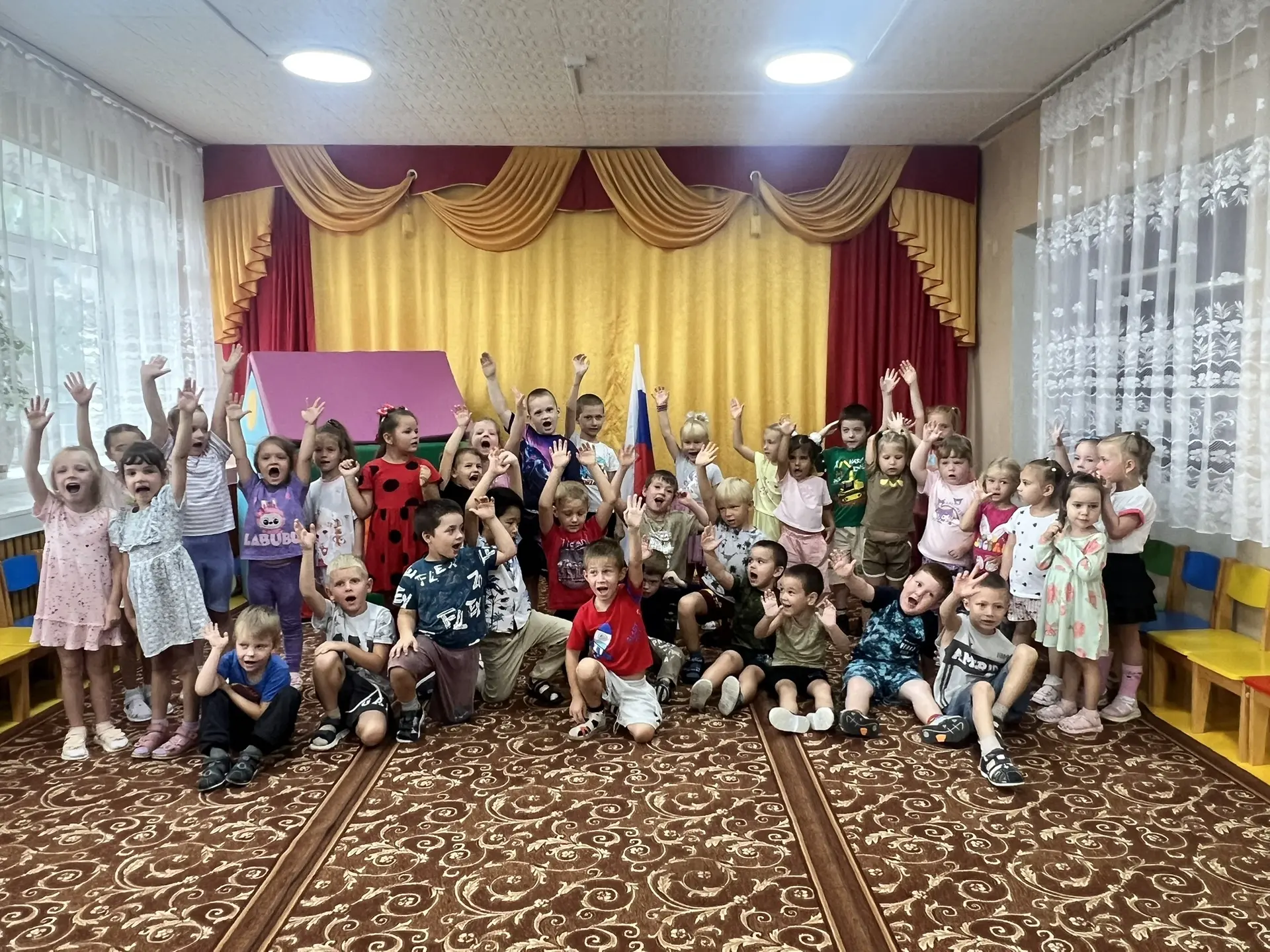 🇷🇺 Сегодня с ребятами говорили о важном — вспоминали символы нашей страны.