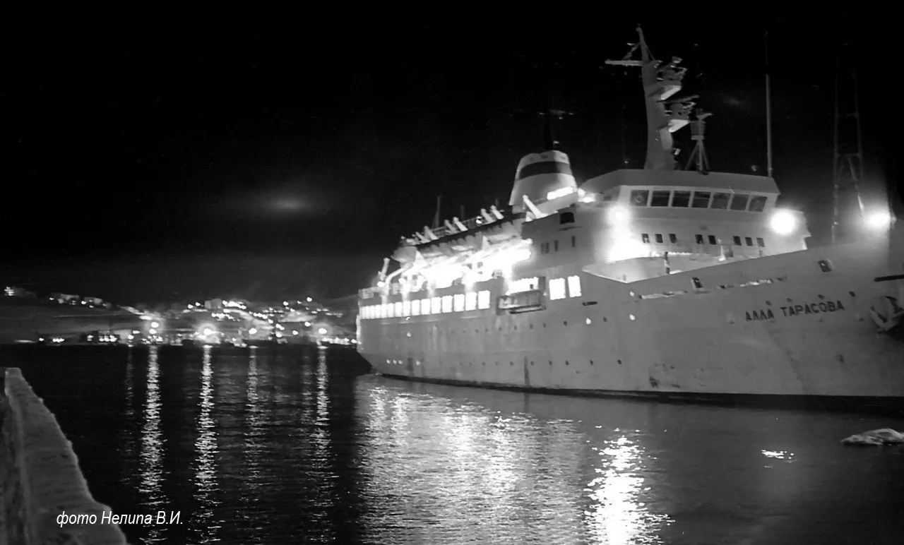 🚢  «Алла Тарасова». Мурманск, 1984 год