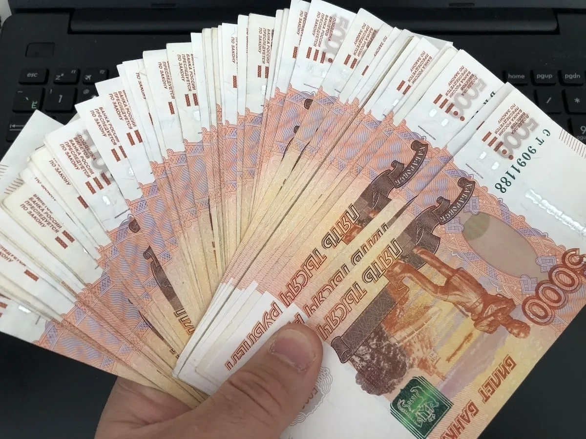 ‼До 500 тысяч рублей ежемесячно: в Уфе назвали лучшие вакансии недели
