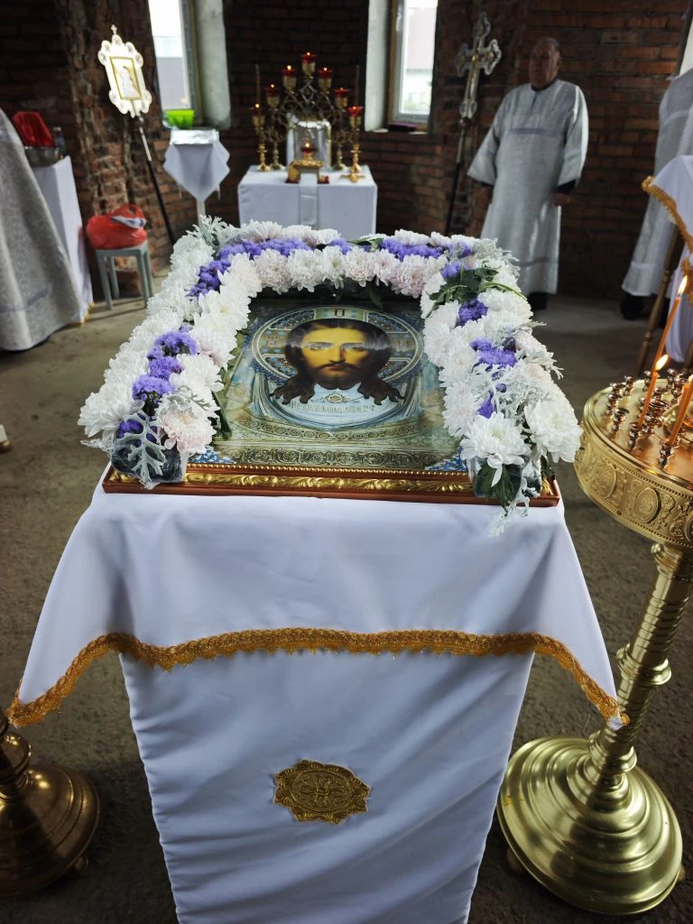 Сегодня, 29 августа, в строящемся Спасском храме села Есаулово совершается праздничная ...