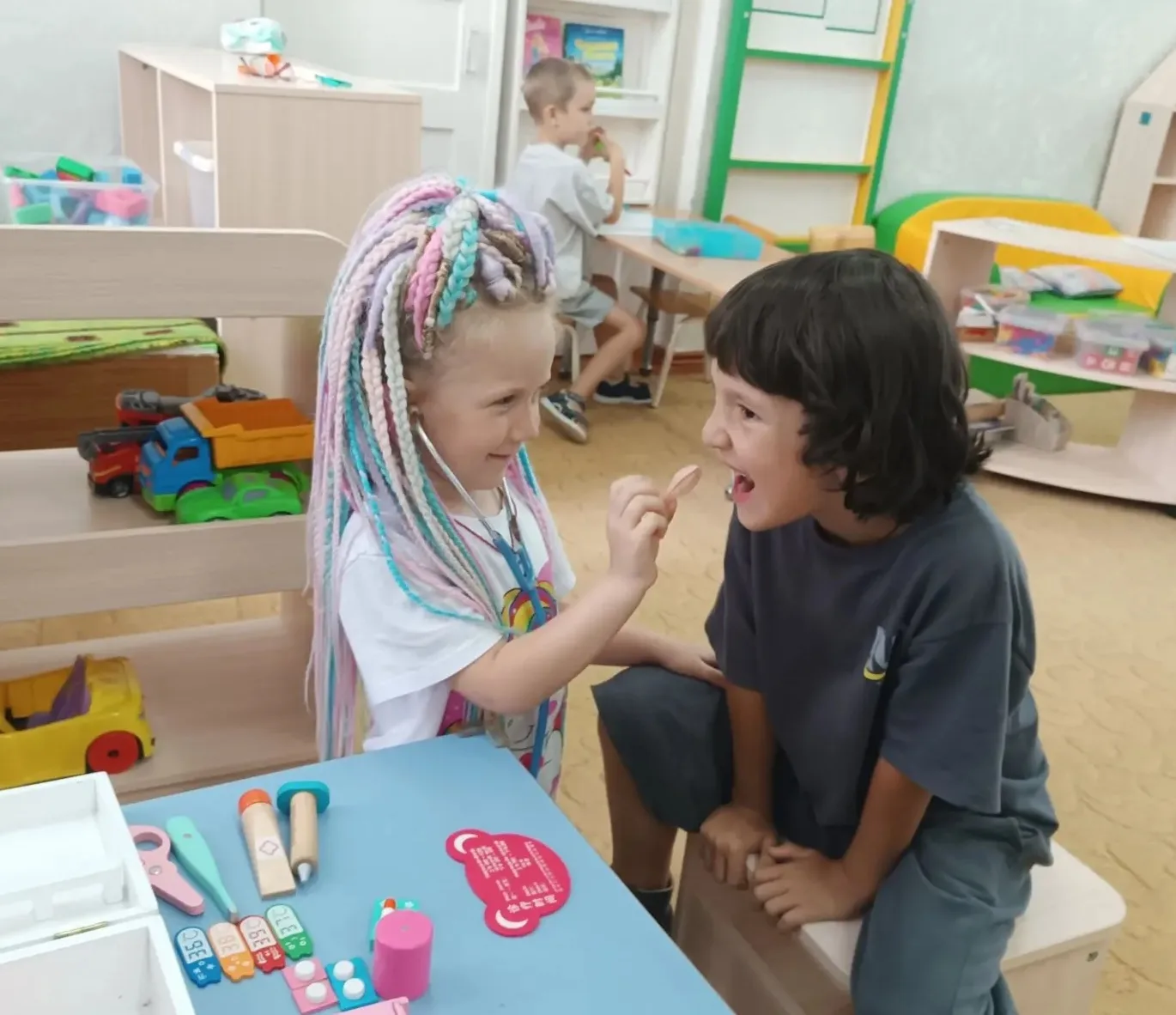 ️🌧️ Дождливый день – не повод грустить! 

Неожиданный летний дождик 💧 после полдника немного скорр