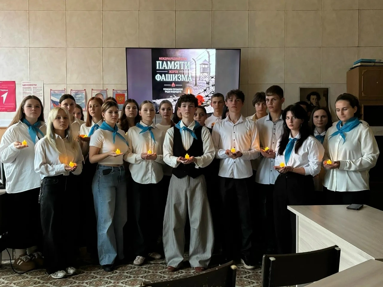 🕯️ Волонтёры училища культуры провели памятное мероприятие, посвященное Дню памяти жер...