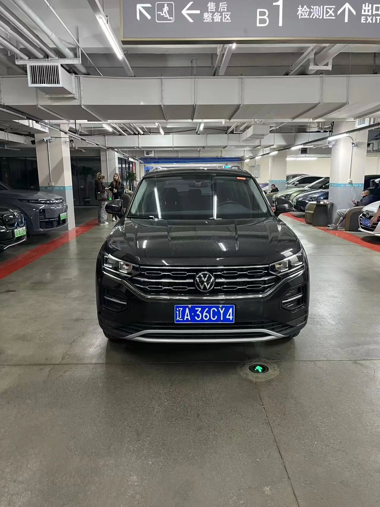 Volkswagen Tayron 1.4 150 лс
Робот DSG, передний привод.
Левый руль ☝️

Косметический окрас на левом