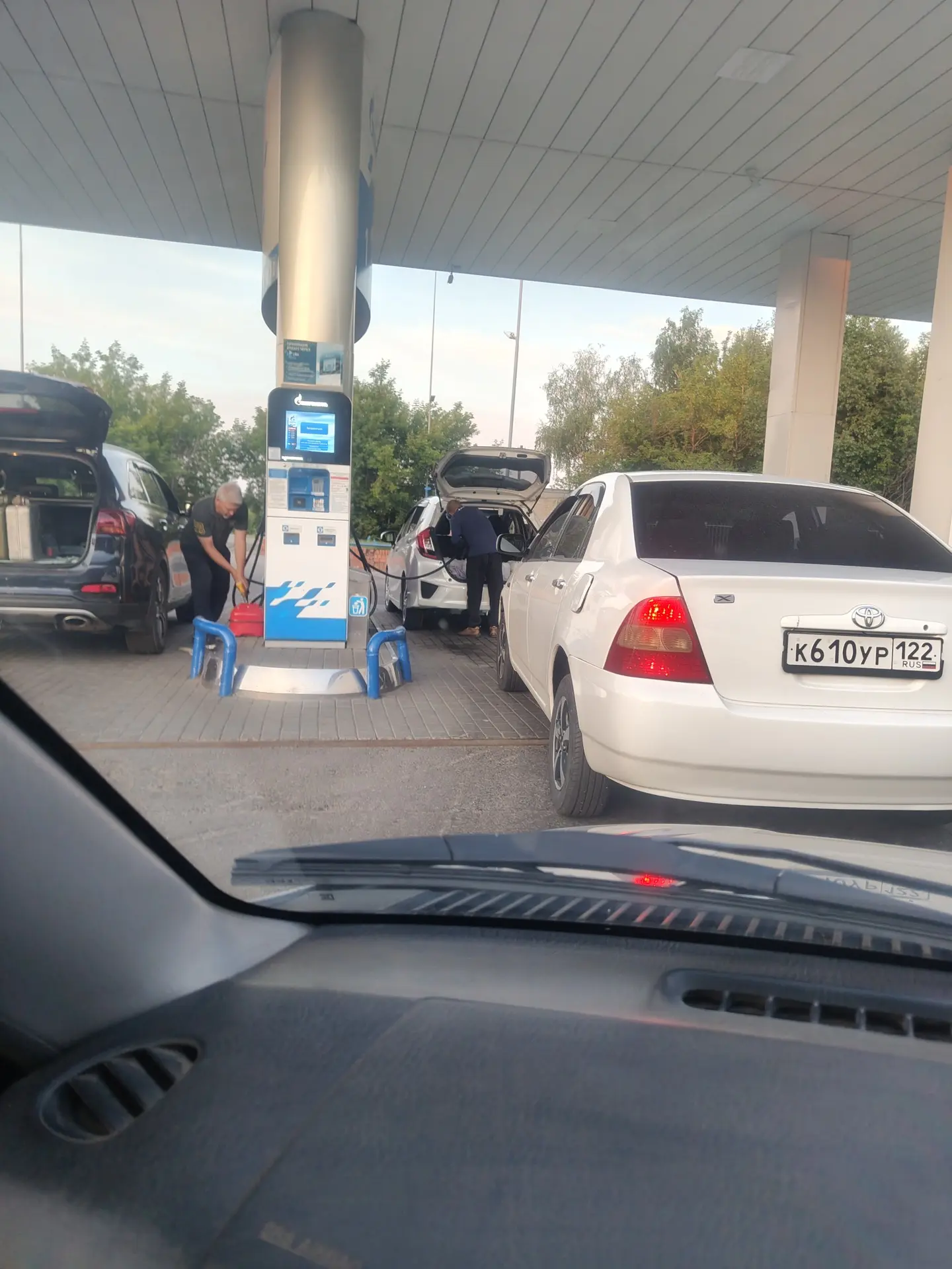 ⛽️ Вам куда столько бензина?