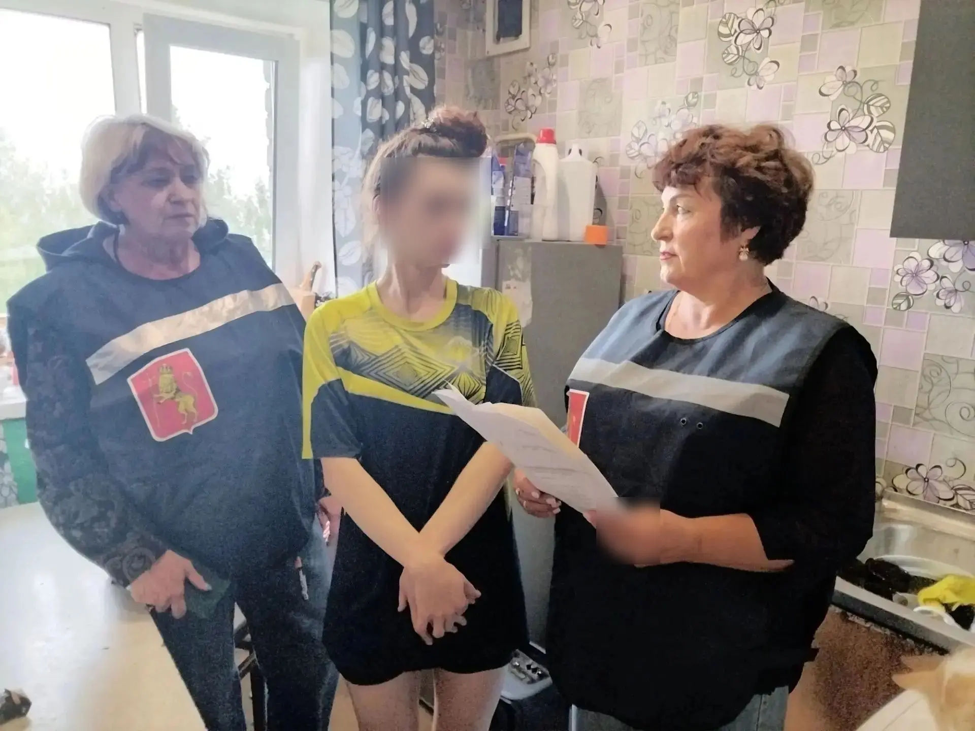 Участники  городской народной дружины «Новый рубеж» совместно с сотрудниками полиции в ...