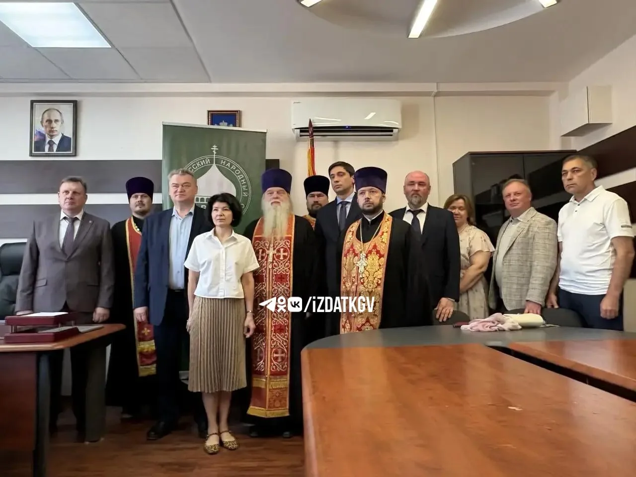 🙏 При аппарате областного омбудсмена открылась приемная Всемирного русского народного собора  Как по