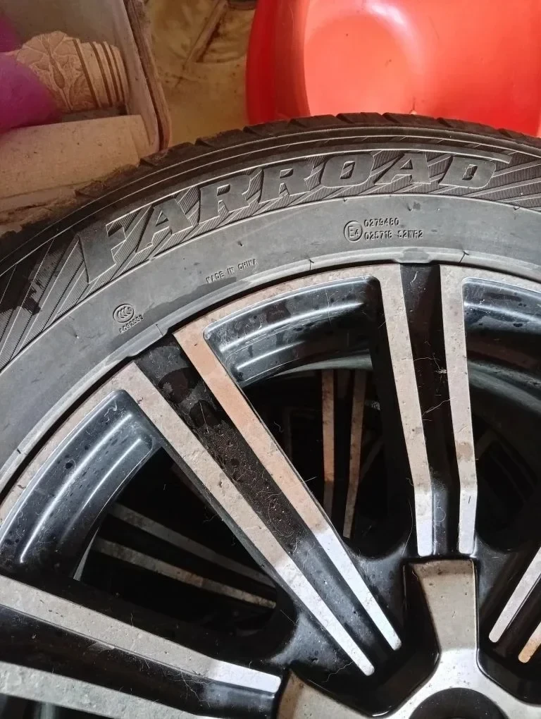 Колеса в сборе

Продам колеса в сборе 285/50/20 сверловка 5/150

Цена: 55 000 ₽

 👤 Aleksey
 📱 +79