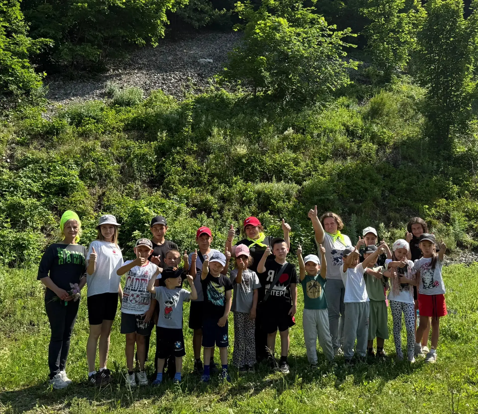 Солнечные дни в Кургаше: Путешествие за впечатлениями! ☀️
Сегодняшний день в нашем лагере "Солнышко"