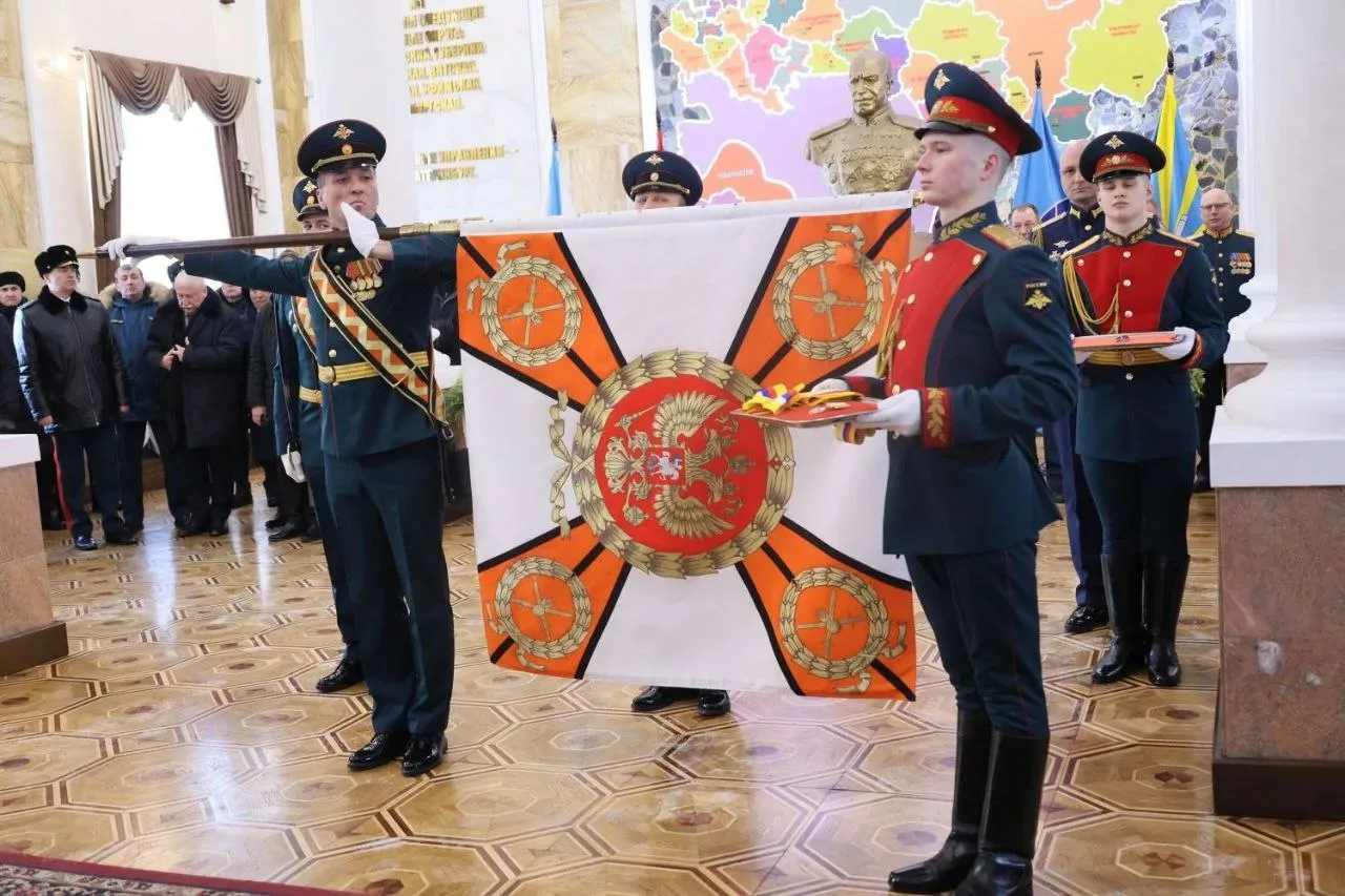 🎖В День защитника Отечества в Екатеринбурге вместе с командованием Центрального военного округа, вет