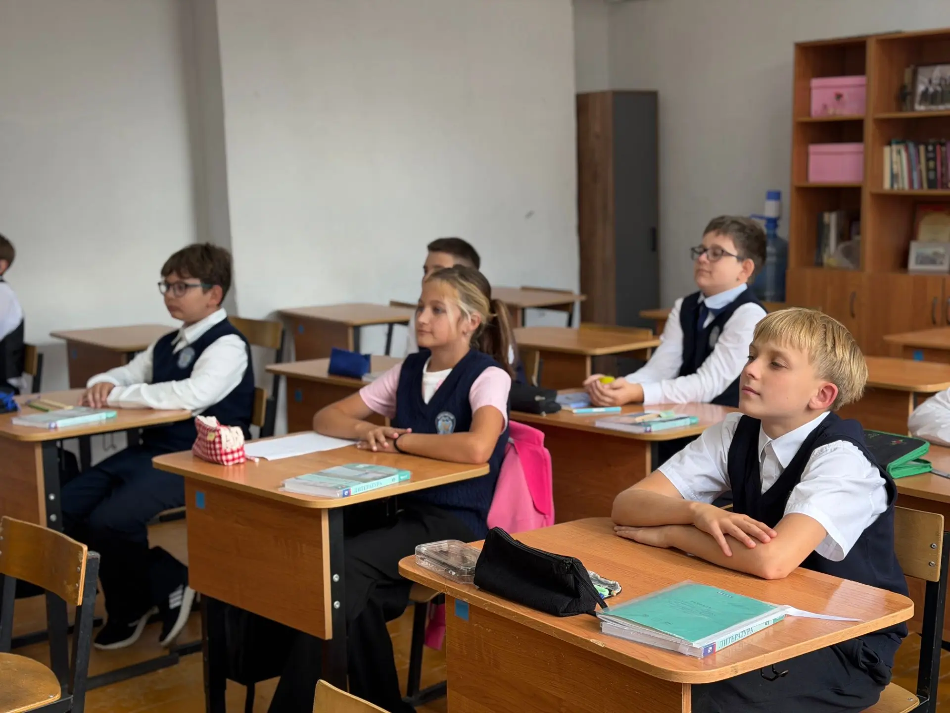 Сегодня в 5 и 7 классах прошла интерактивная игра в формате путешествия по различным ре...