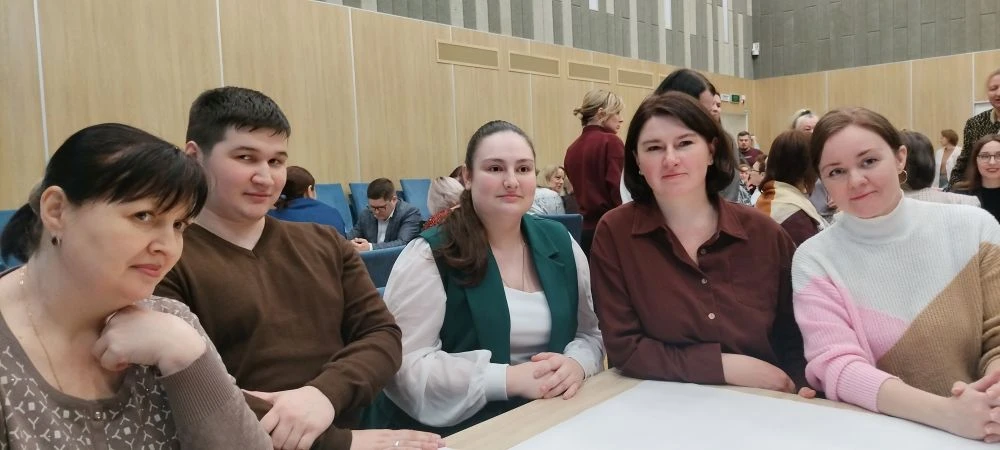 Сегодня в МБОУ «Черноголовская СОШ» собрались  педагоги-психологи, советники директора по воспитанию