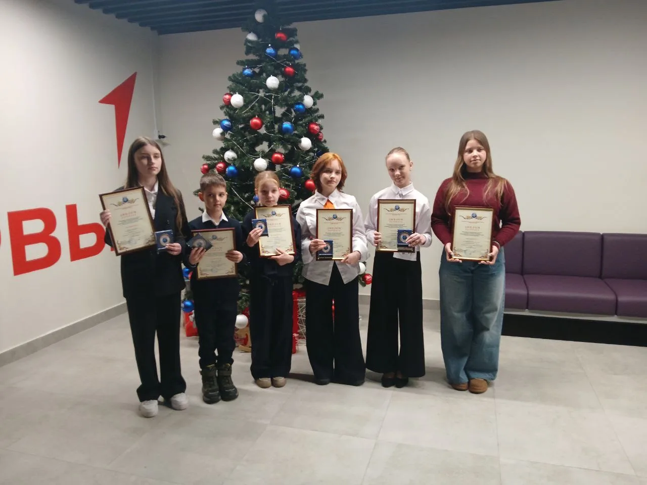 🎉 В Доме молодёжи состоялось торжественное чествование победителей патриотического конкурса «Память 