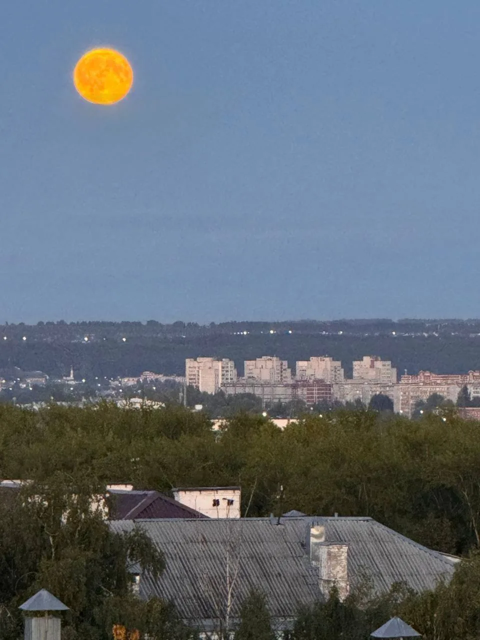 ❗️Над Казанью сегодня взошла «Осетровая Луна»