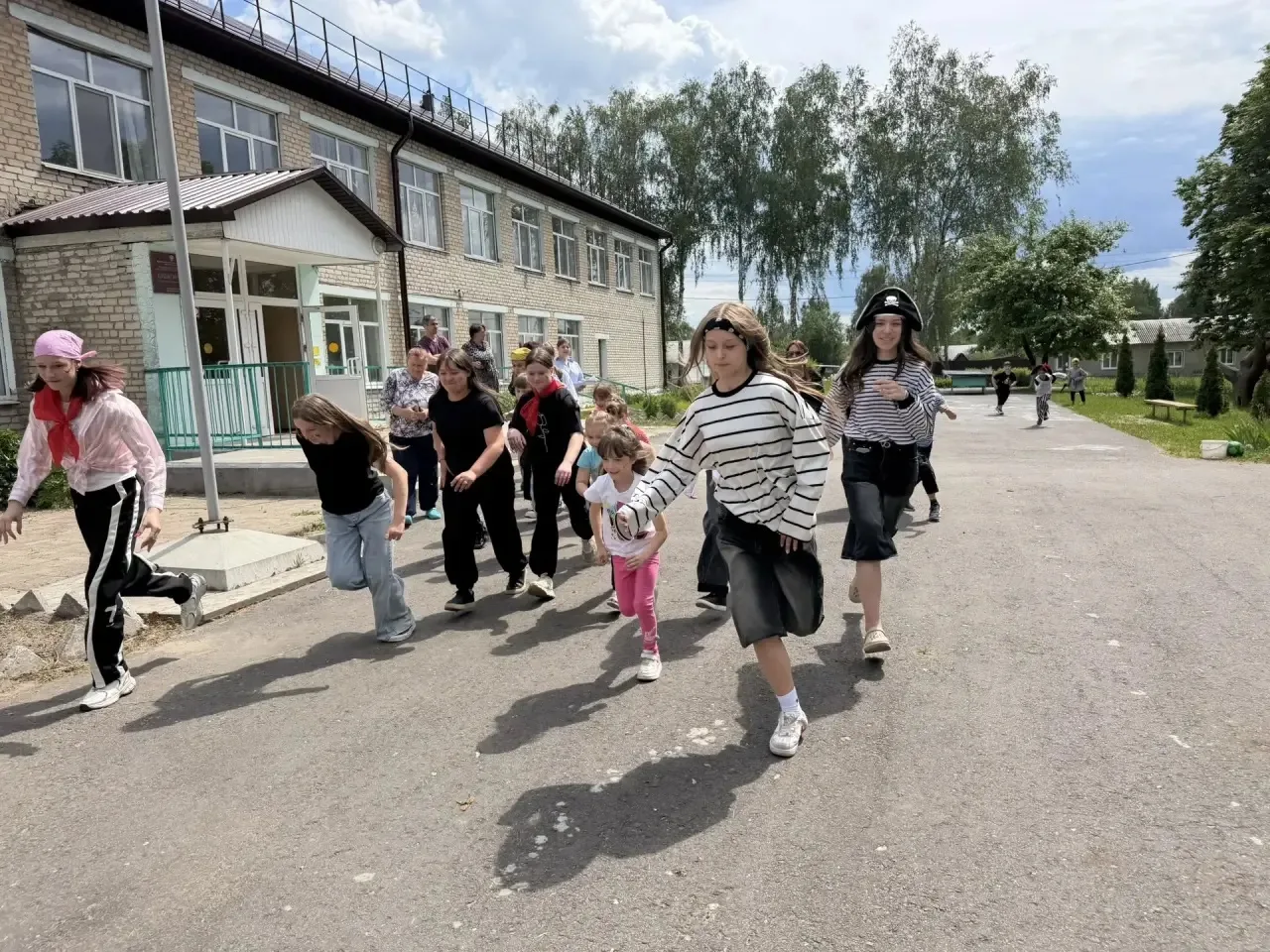 🏴‍☠️Сегодня в лагере было организовано увлекательное приключение, где дети проходили к...