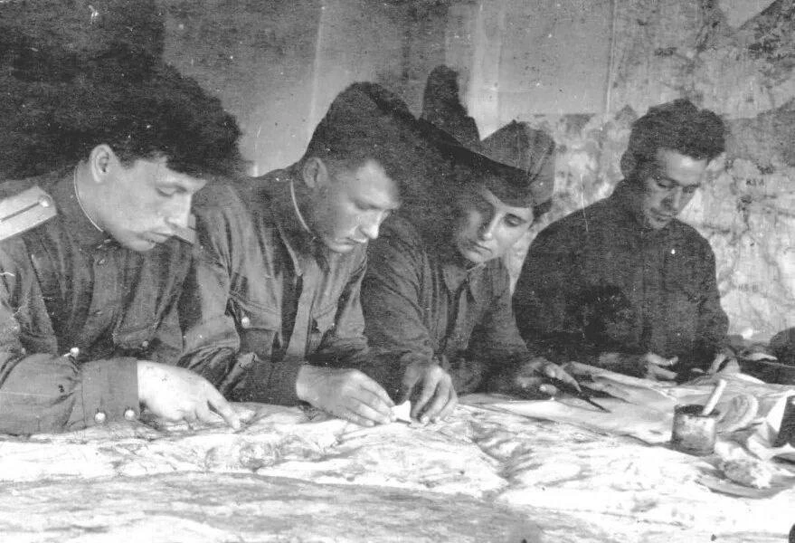А ещё, сегодня замечательный праздник - День военного топографа!