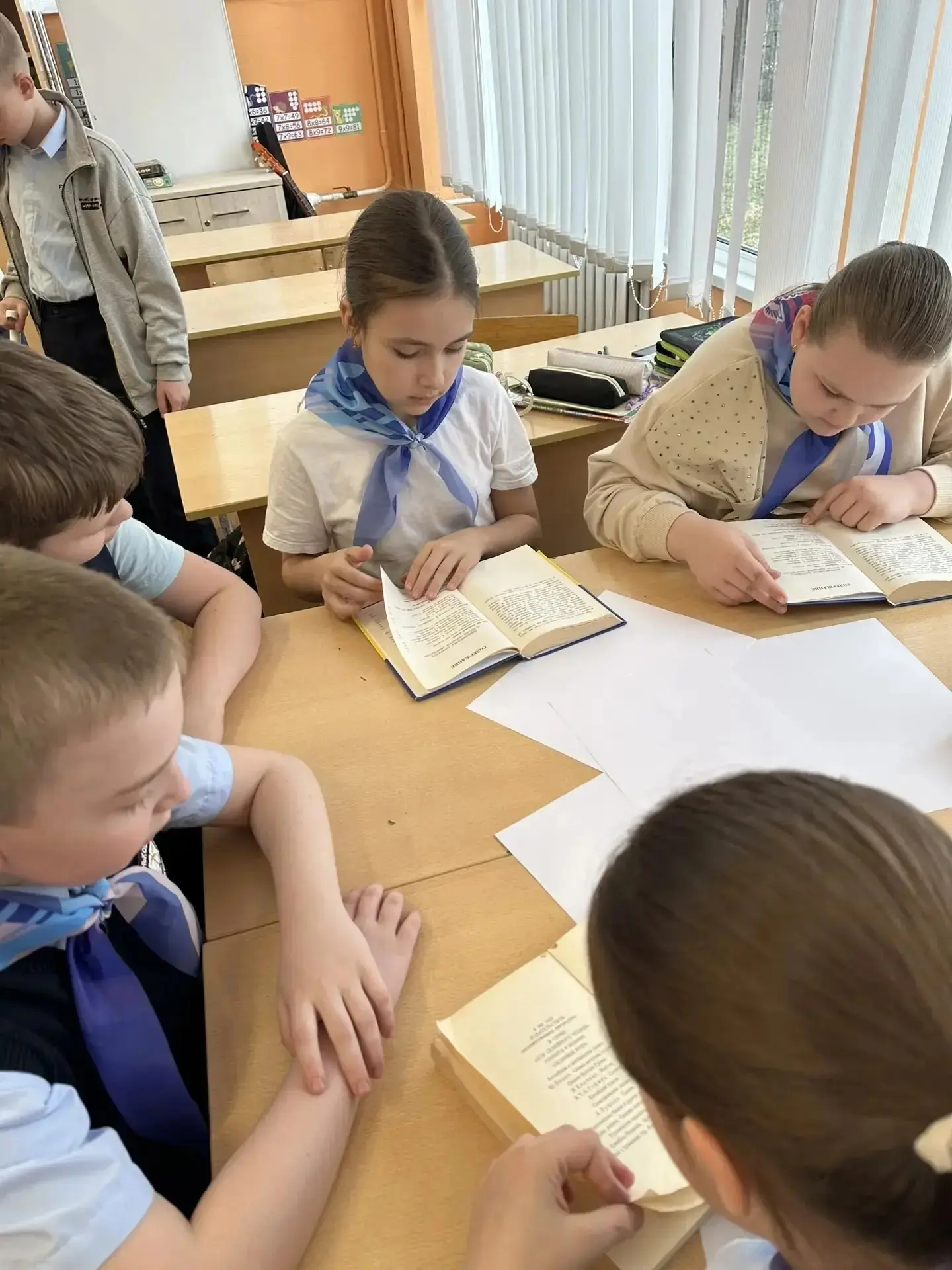 4 "А" класс "Орлята России" провели мероприятие,  посвященное дню рождения Ганса Христиана Андерсена