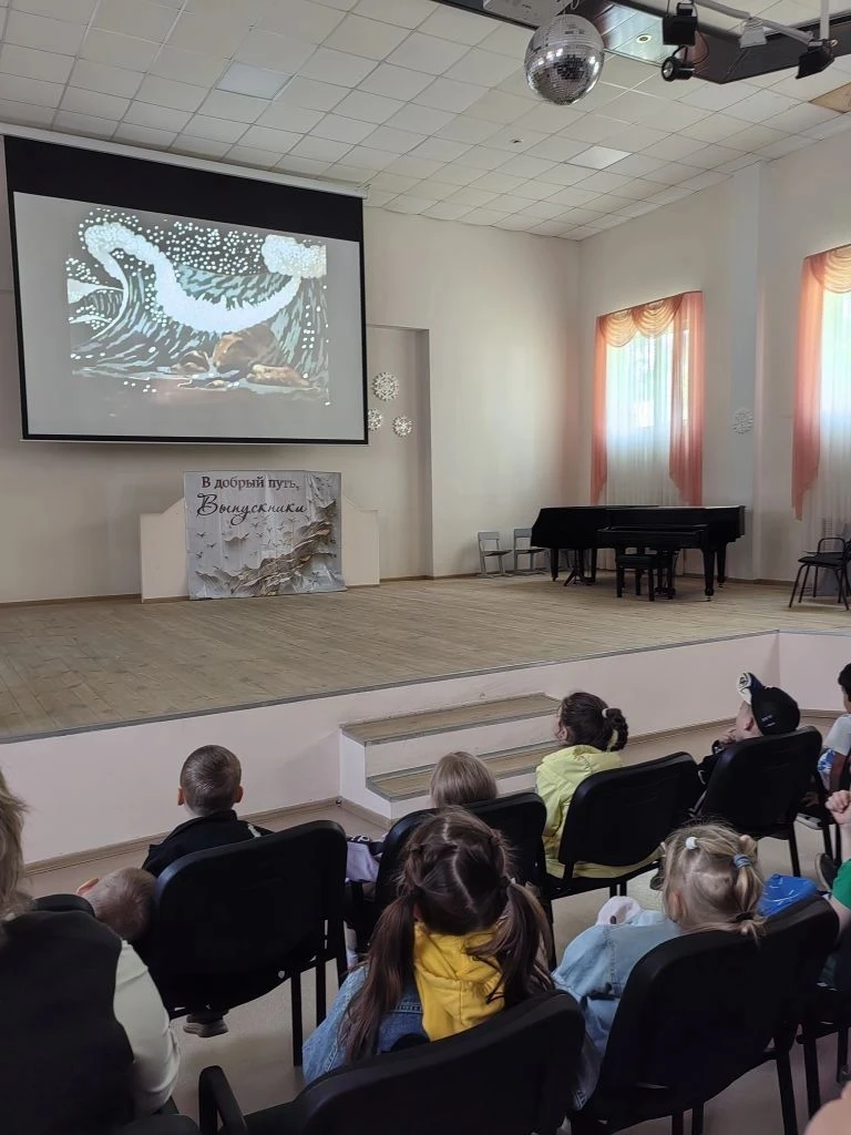 6 июня  отмечается День русского языка.  Эта дата приурочена ко дню рождения Александра Сергеевича П