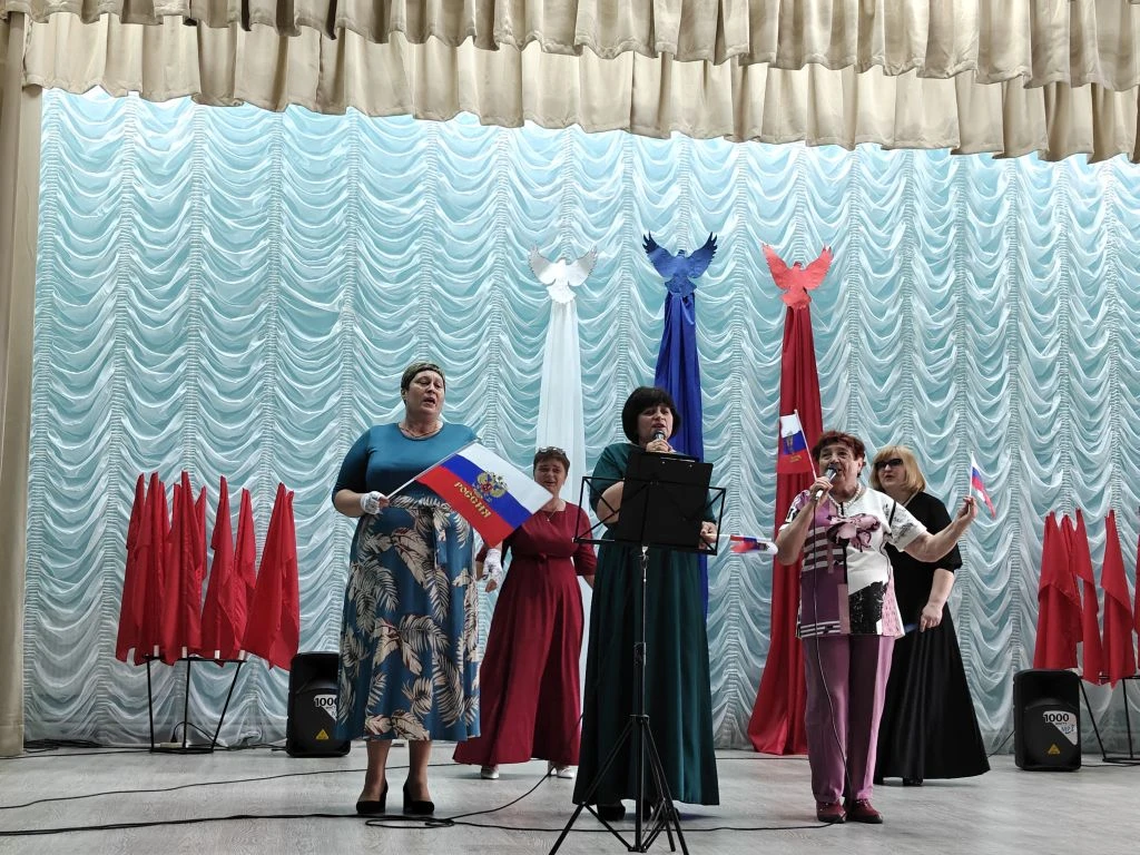 12 июня в нашей многонациональной и необъятной стране отмечается государственный праздник День Росси