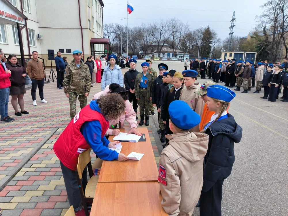 Подошёл к концу второй соревновательный день военизированной игры "Зарница 2.0". Сегодня состязания 