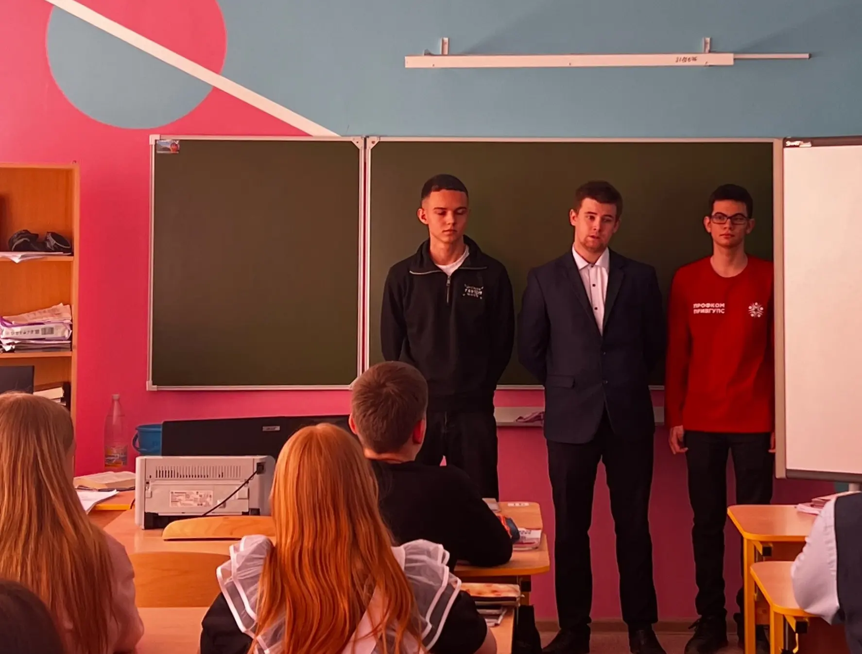 🎓 Электротехнический факультет продолжает профориентационную работу, направленную на знакомство буду