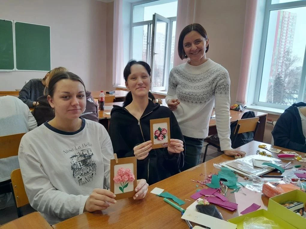 ❤️ Пусть поднимает настроение  И дарит радость каждый час Всё то, что сделано руками С любовью именн